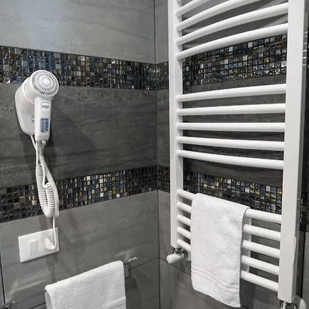 Casa de hóspedes Bed Linate 2*