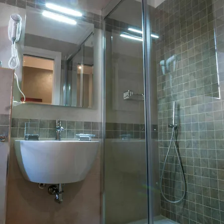 Casa de hóspedes Bed Linate 2*