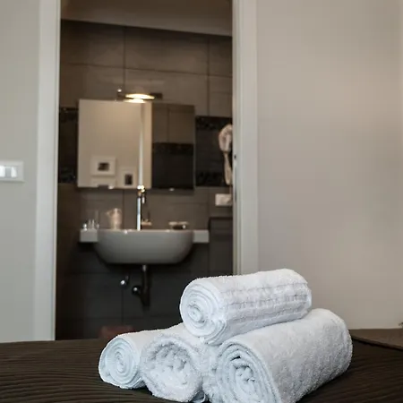 Bed Linate 4* Milão