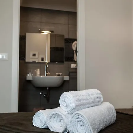 Bed Linate 2* Milan